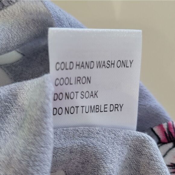 Sister Of The Tribe Floral V-neck Midi Dress with Ruffles and Cutouts - Picture 13 of 16